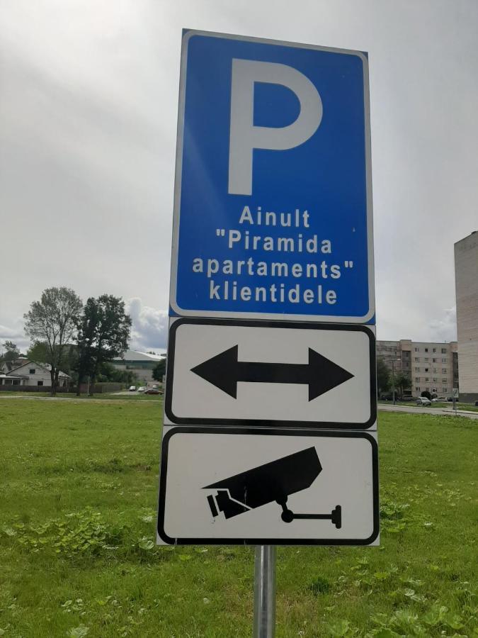 Piramida Apartments Нарва Екстериор снимка